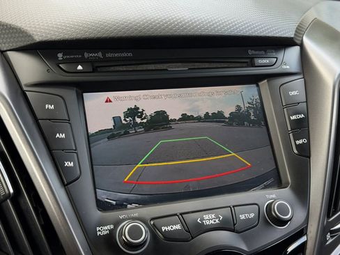 Used 2015 Hyundai Veloster Turbo FWD image 29