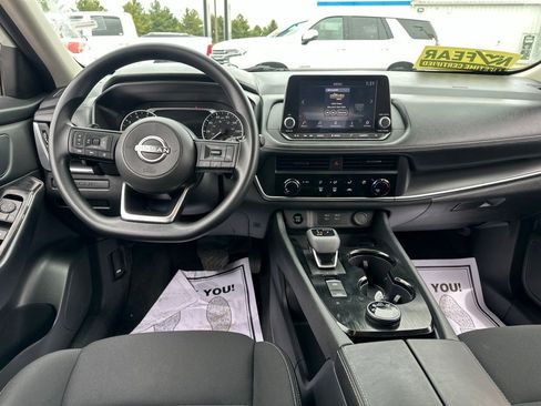 Used 2024 Nissan Rogue S AWD/4WD image 22
