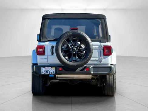 Used 2024 Jeep Wrangler Unlimited Sahara AWD/4WD image 4