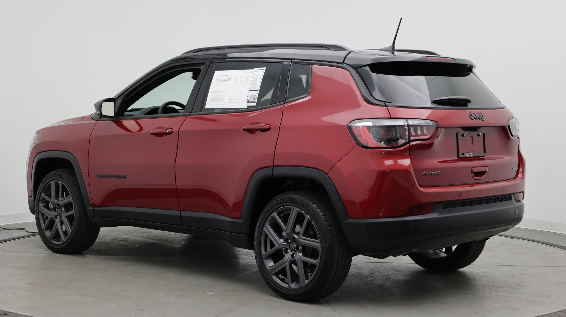Used 2026 Jeep Compass Limited AWD/4WD image 5