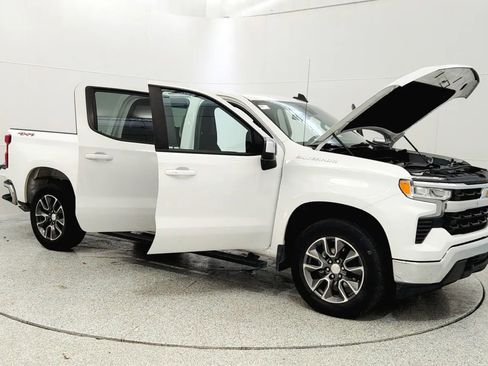 Used 2022 Chevrolet Silverado 1500 LT image 9