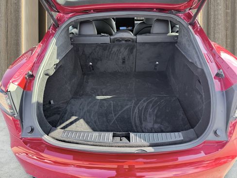 Used 2022 Tesla Model S image 17