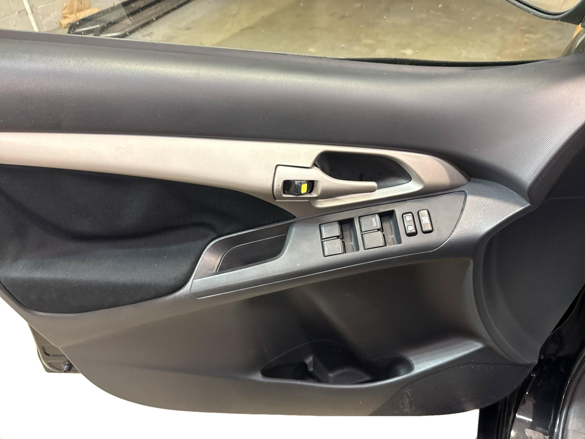 Used 2009 Toyota Matrix FWD image 15
