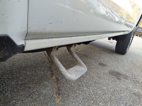 Used 2015 Chevrolet Silverado 2500 LT w/ LT Convenience Package image 25