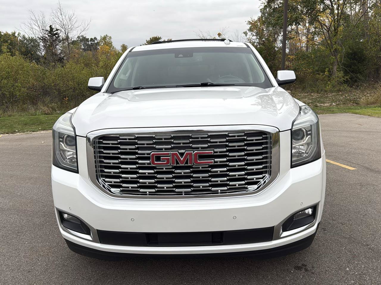 Used 2019 GMC Yukon Denali w/ Denali Ultimate Package AWD/4WD image 2