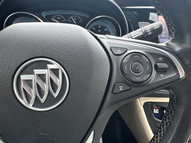 Used 2018 Buick Envision Essence FWD image 22