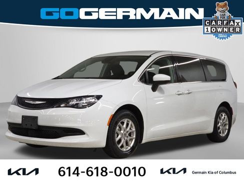 Used 2023 Chrysler Voyager LX image 3