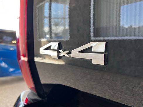 Used 2022 Toyota Tundra SR5 w/ SR5 Convenience Package image 13