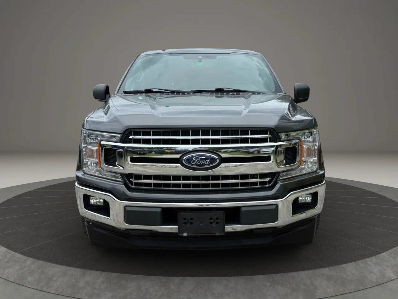 Used 2020 Ford F150 XLT w/ Equipment Group 302A Luxury RWD image 2