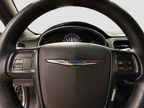 Used 2014 Chrysler 200 LX image 12