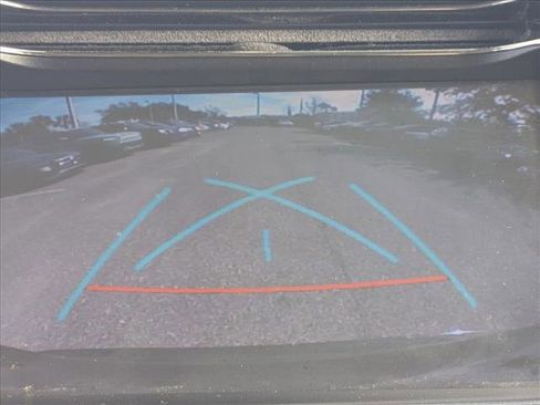 Used 2018 Toyota RAV4 XLE image 4