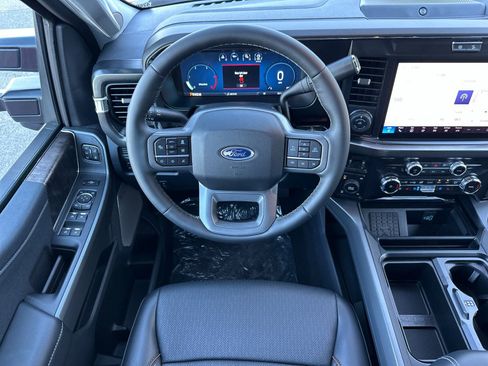 New 2026 Ford F250 Lariat w/ Lariat Premium Package AWD/4WD image 16