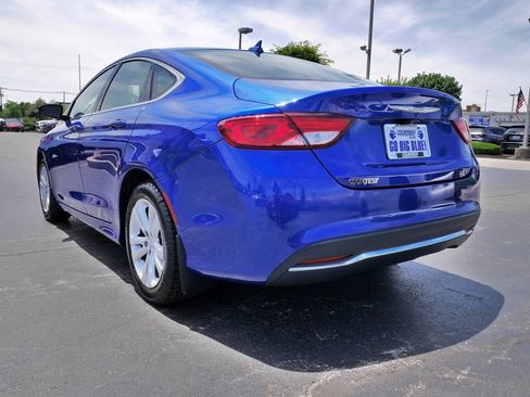 Used 2017 Chrysler 200 Limited Platinum FWD image 7