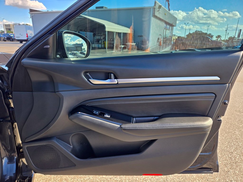Used 2021 Nissan Altima 2.5 SL FWD image 51