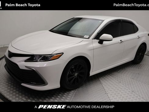 Certified 2023 Toyota Camry LE FWD image 1
