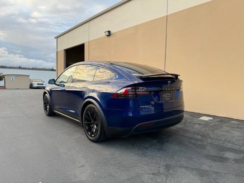 Used 2018 Tesla Model X 100D image 3