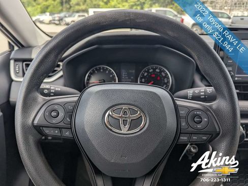 Used 2022 Toyota RAV4 LE FWD image 26
