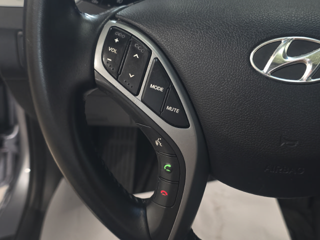 Used 2016 Hyundai Elantra Value Edition FWD image 15