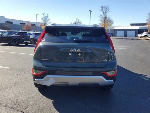 New 2026 Kia Niro EX image 5