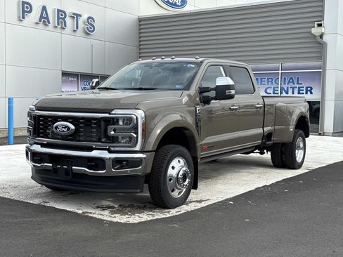 New 2027 Ford F450 King Ranch w/ Chrome Package AWD/4WD image 7