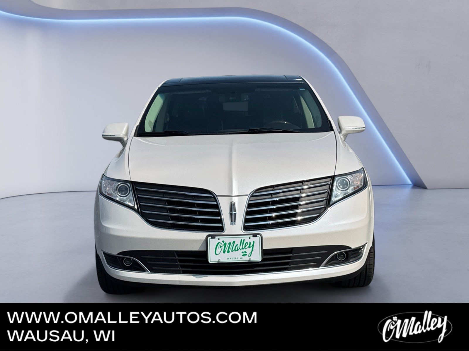 Used 2019 Lincoln MKT AWD image 8