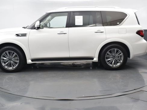 Used 2021 INFINITI QX80 Luxe AWD/4WD image 2