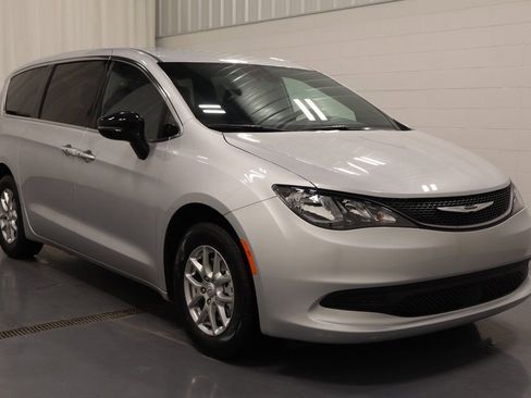 New 2026 Chrysler Voyager LX FWD image 2