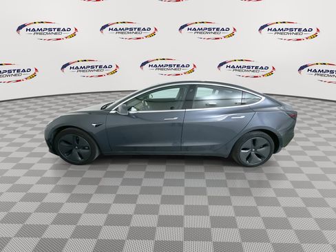 Used 2020 Tesla Model 3 Standard Range Plus image 5