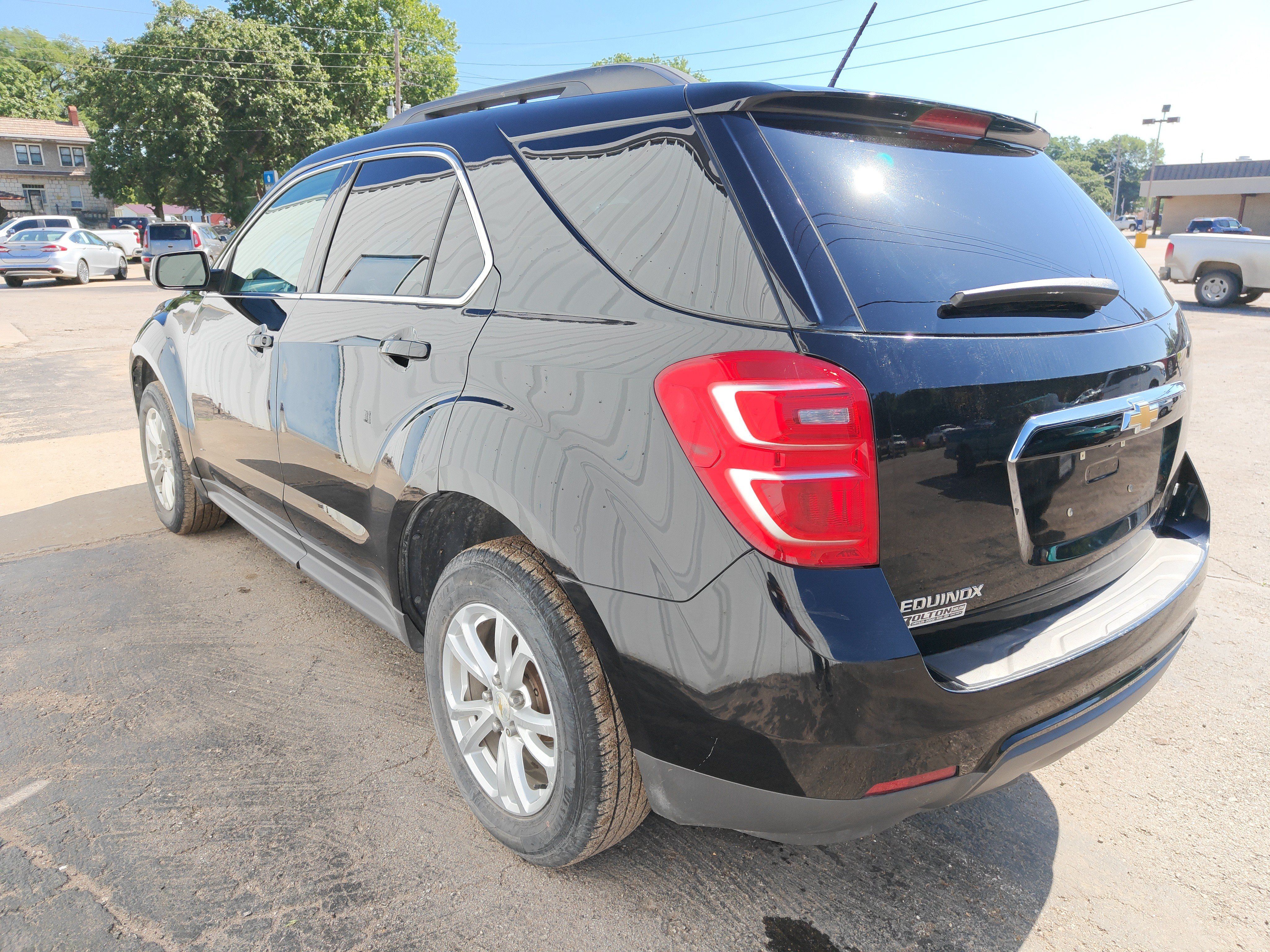Used 2017 Chevrolet Equinox LT w/ Convenience Package FWD image 11