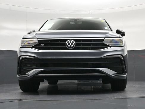 Used 2023 Volkswagen Tiguan SE R-Line FWD image 33