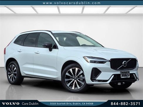 Certified 2025 Volvo XC60 B5 Plus image 1