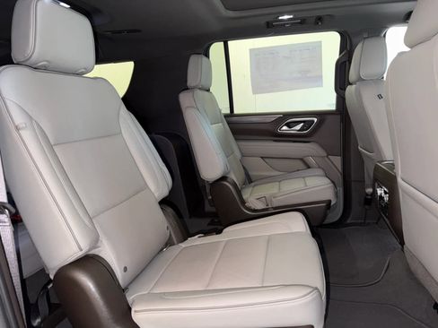 Used 2021 GMC Yukon XL SLT image 33