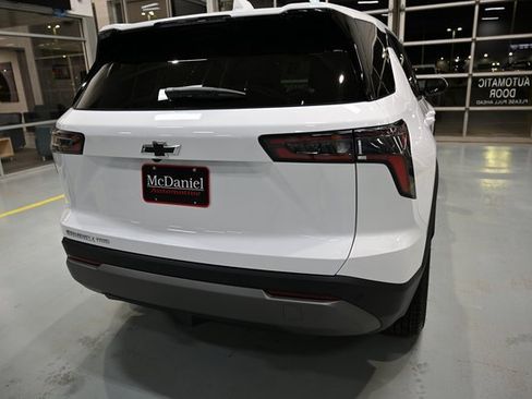 New 2026 Chevrolet Equinox LT w/ Convenience Package II image 5