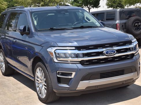 Used 2023 Ford Expedition Limited RWD image 4