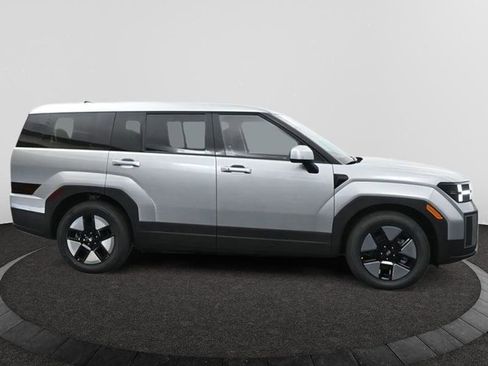 Used 2026 Hyundai Santa Fe SE image 8