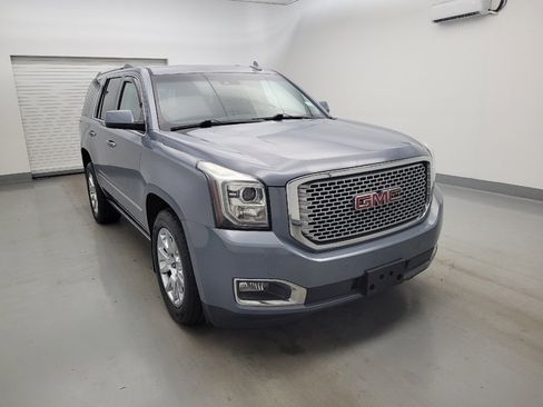 Used 2015 GMC Yukon Denali w/ Premium Package AWD/4WD image 13