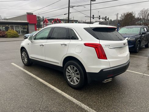 Used 2017 Cadillac XT5 Luxury w/ Driver Awareness Package image 7