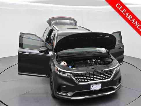 Used 2023 Kia Carnival SX Prestige image 43