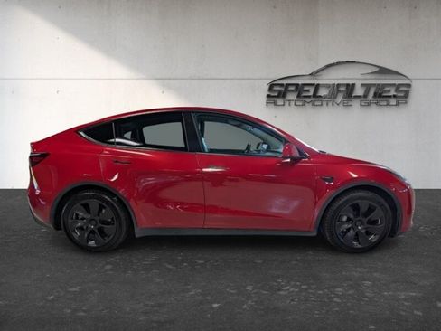 Used 2021 Tesla Model Y Long Range AWD/4WD image 11