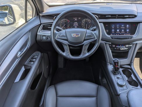 Used 2022 Cadillac XT5 Luxury FWD image 14