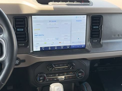 Used 2024 Ford Bronco Wildtrak AWD/4WD image 13