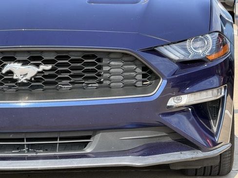 Used 2019 Ford Mustang Premium RWD image 7