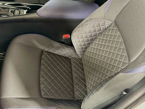Certified 2022 Toyota C-HR XLE FWD image 17