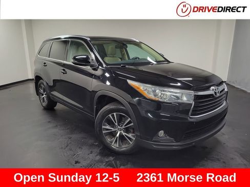 Used 2016 Toyota Highlander XLE AWD/4WD image 1