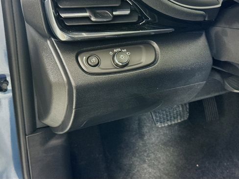 Used 2025 Buick Envista Sport Touring w/ Convenience I Package image 10