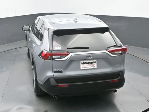 Used 2025 Toyota RAV4 LE FWD image 28