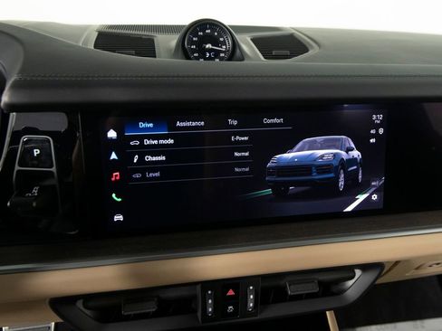 New 2026 Porsche Cayenne S image 29