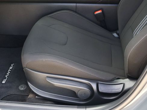 Used 2026 Hyundai Elantra SEL Sport Premium FWD image 13