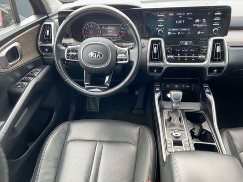 Used 2021 Kia Sorento EX w/ Panoramic Sunroof Package image 28