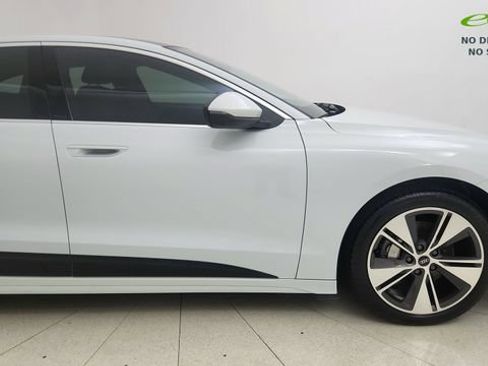Used 2025 Audi A6 e-tron Premium Plus w/ Premium Plus AWD/4WD image 8